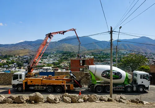 Bombeo de concreto en Lima para construcción